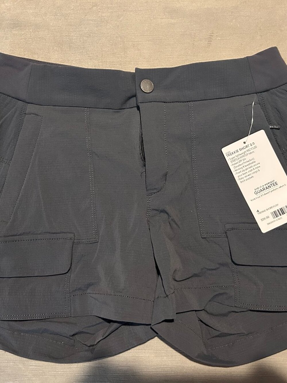 NWT ATHLETA Trekkie Short 2.0 Charcoal Gray Hiking Cargo Shorts Size 4